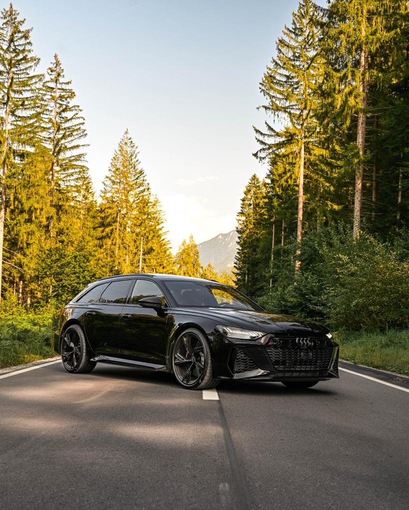 Audi RS6 schwarz